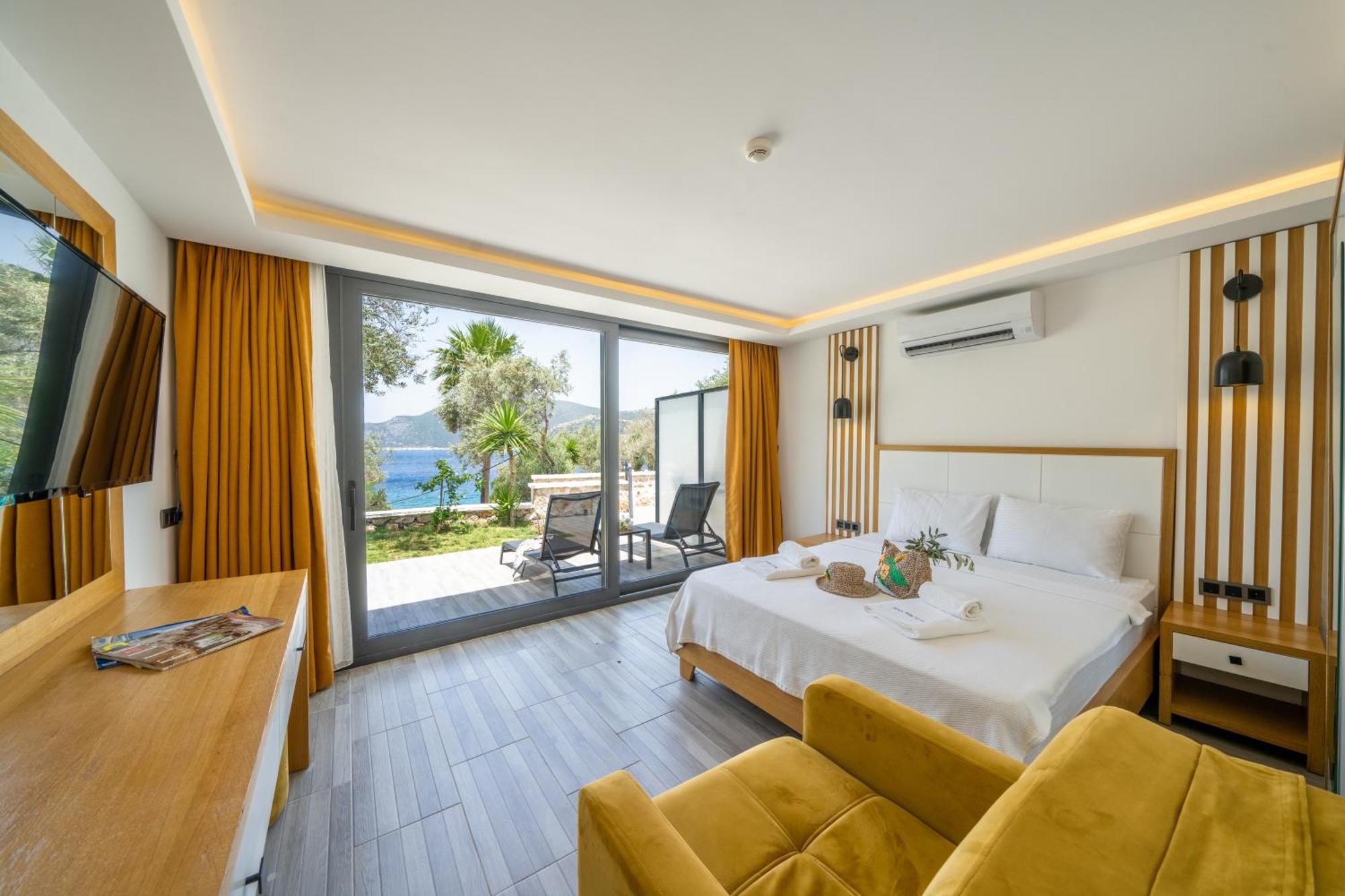 Kalkan Beach Park Hotel คาช ภายนอก รูปภาพ