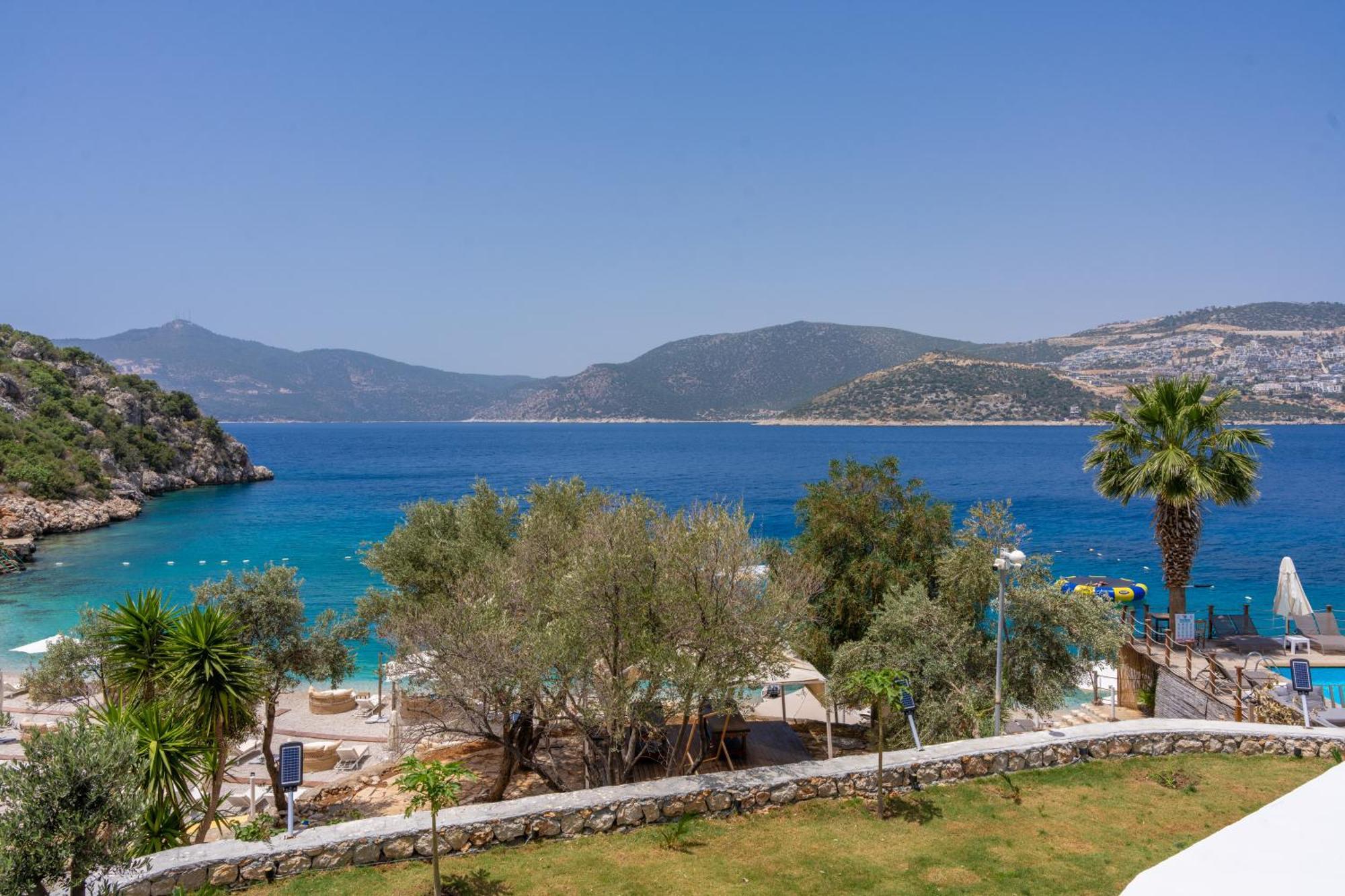 Kalkan Beach Park Hotel คาช ภายนอก รูปภาพ