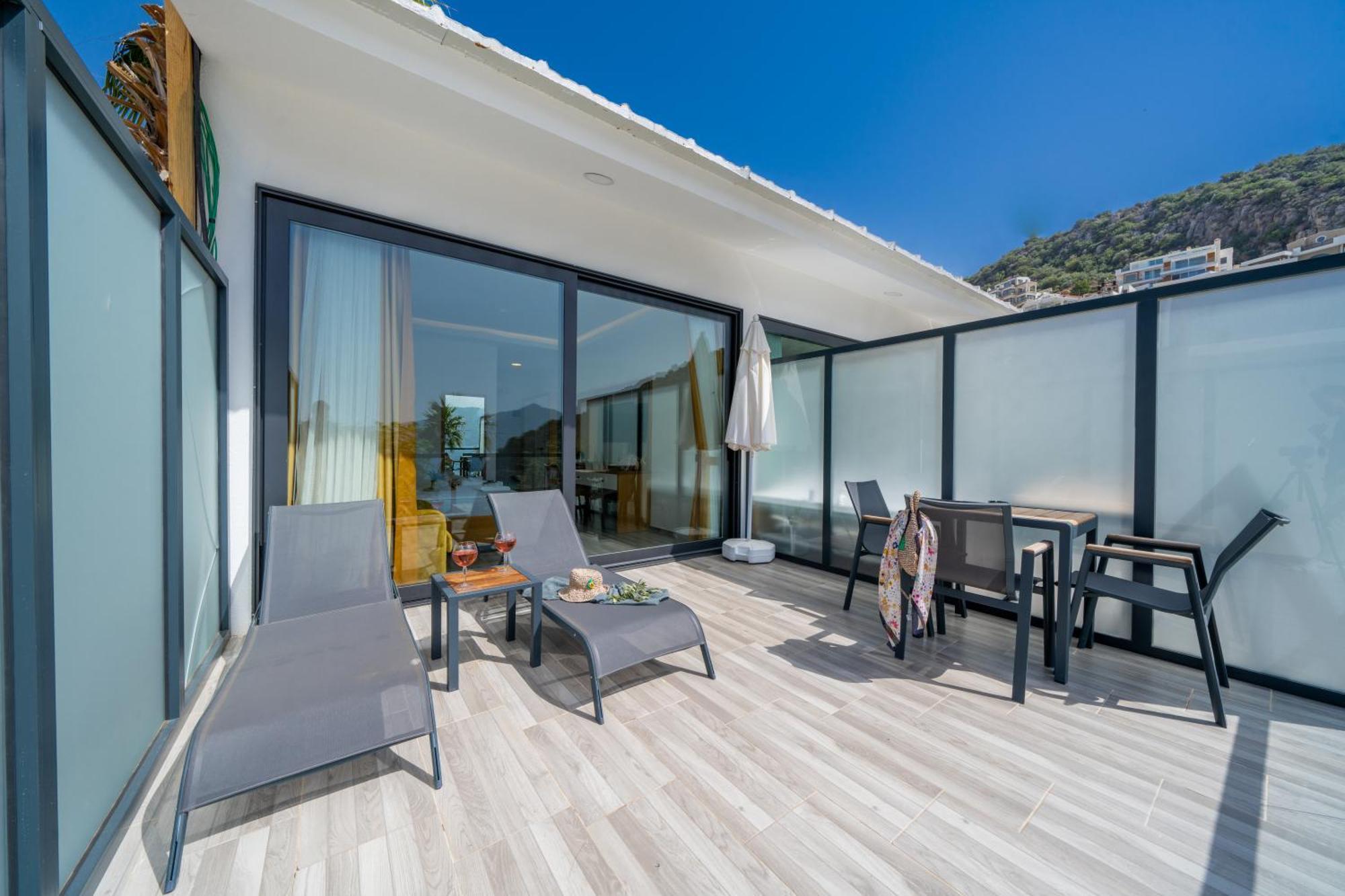 Kalkan Beach Park Hotel คาช ภายนอก รูปภาพ