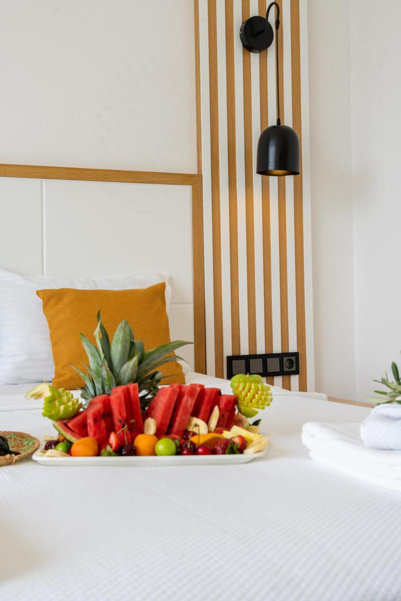 Kalkan Beach Park Hotel คาช ภายนอก รูปภาพ