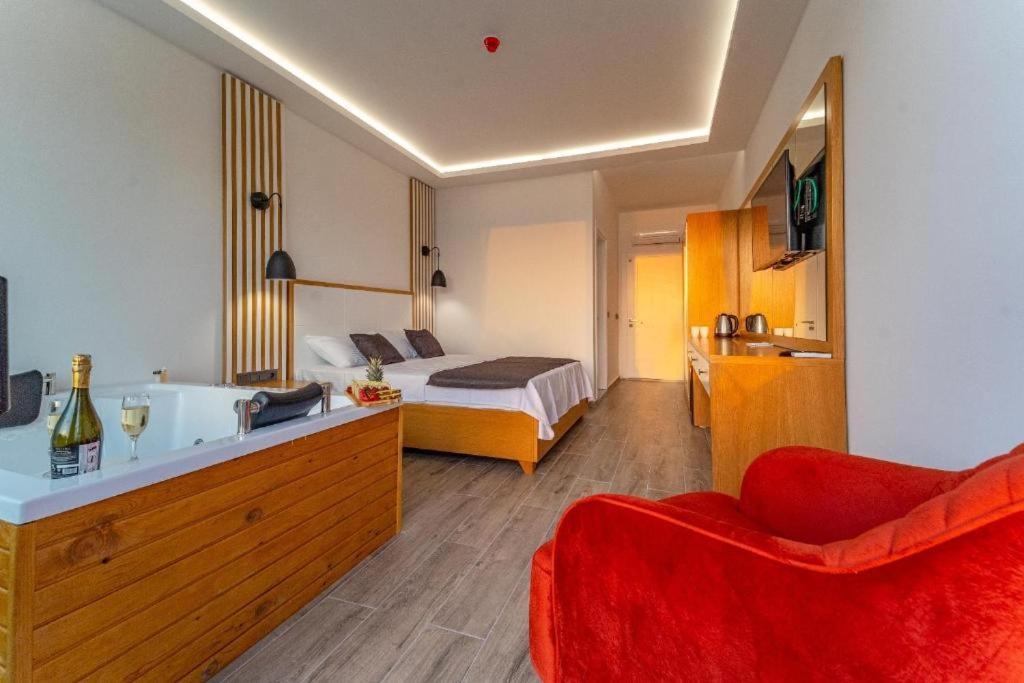 Kalkan Beach Park Hotel คาช ภายนอก รูปภาพ